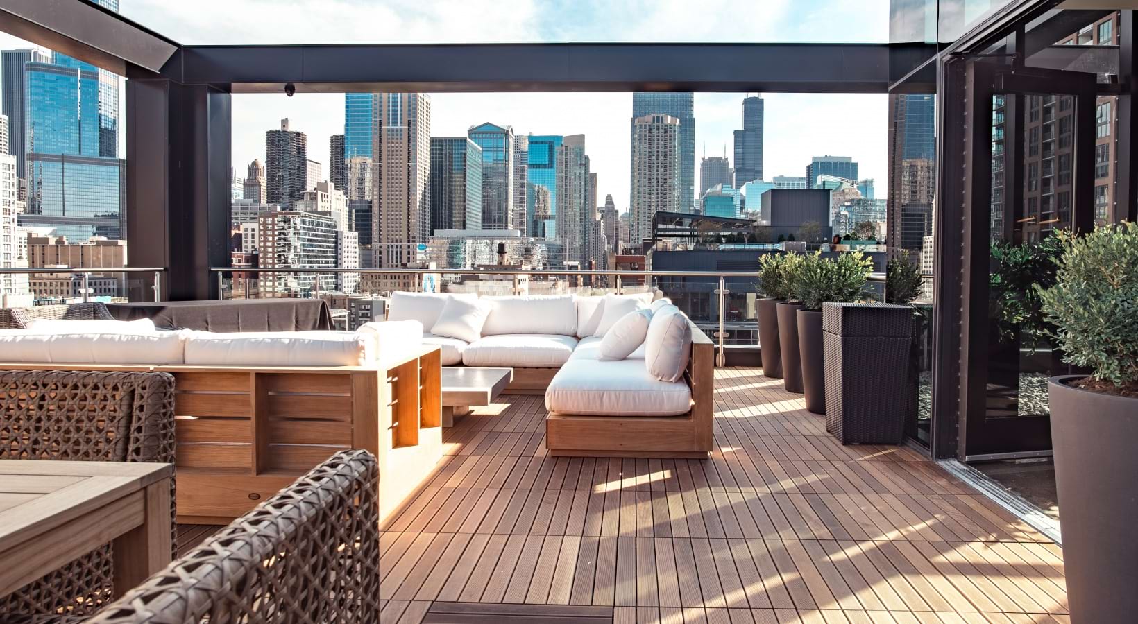 The Ardus River North - 676 N LaSalle Dr 60654 - Chicago Apartments