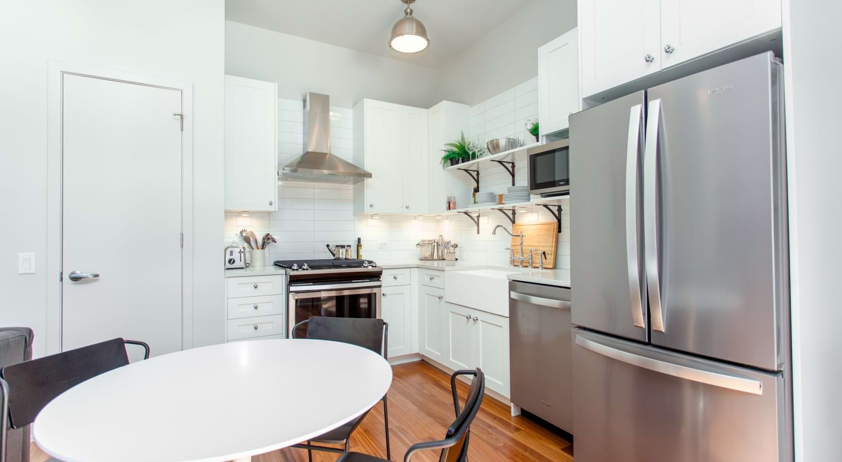 The Ardus River North - 676 N LaSalle Dr 60654 - Chicago Apartments