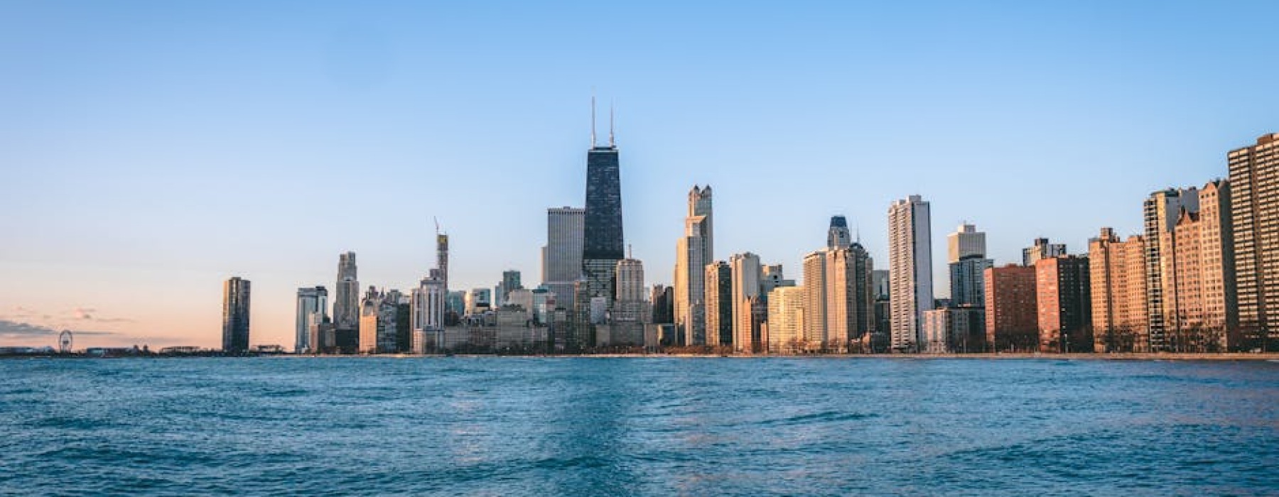 Chicago skyline - Studio Apartments Chicago