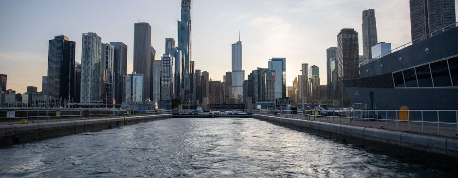 Chicago skyline at sunset - modern living chicago