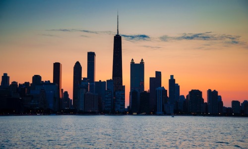 Chicago skyline at sunset - Rooftop lounge Chicago