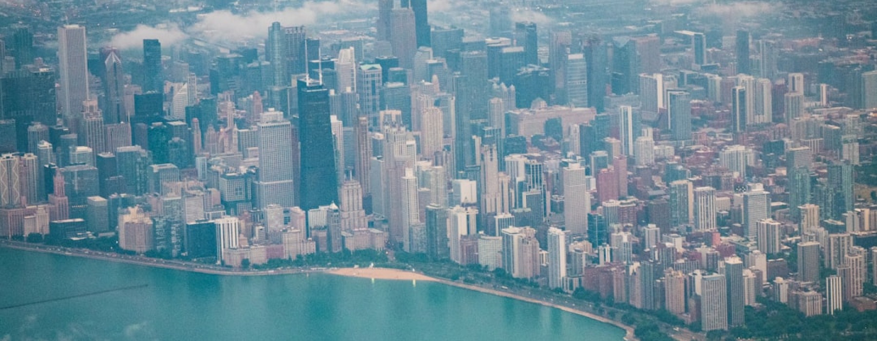 Chicago skyline with Lake Michigan - Chicago apartment communities