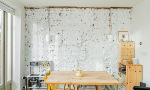 Renovated warehouse living loft with exposed brick and high ceilings - Renovated warehouse living